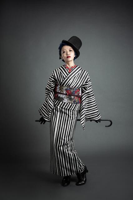 Mit der japanischen Sängerin Mizusaki wurde kollaboriert. | Foto: Lily Mizusaki
