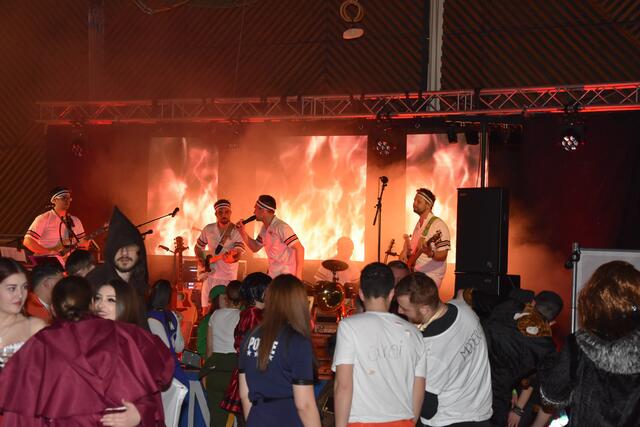 Feurige Stimmung beim Maskenball in Wettmannstätten | Foto: Johann Jos