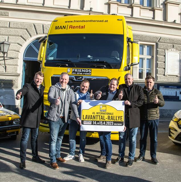 v.l.n.r.: Bruno Urschitz (Spartenobmann WKK), Dr. Christian Spendel (Präsident LKW  FRIENDS on the road), Achim Mörtl, (Kärntner Rallye Legende), Helmut Klösch (Obmann des MSC Lavanttal), Hannes Primus (Bürgermeister der Stadtgemeinde Wolfsberg), Albert Stückler (GF Skoda-Dohr in Wolfsberg). | Foto: Anita Arneitz