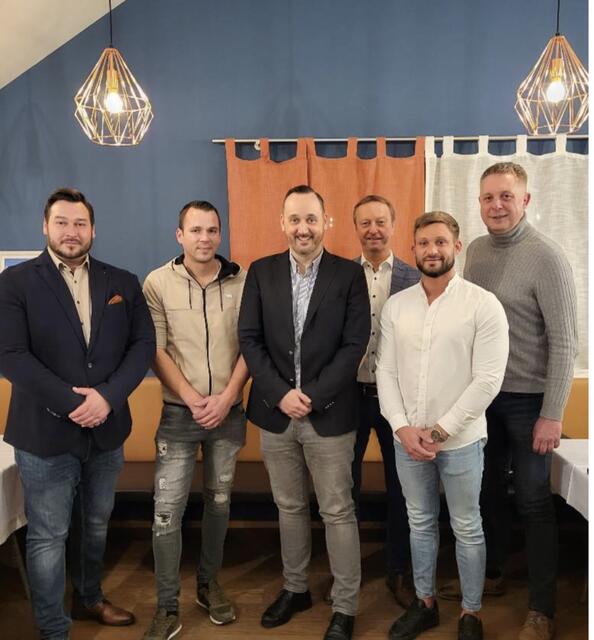 v.l. Bezirksobmann Marco Szodl, Obmann Stv. Alexander Bogner, Obmann Peter Pregl, Obmann Stv. Fabian Letnansky, Klubobmann Johann Tschürtz und Landesparteiobmann Alexander Petschnig | Foto: FPÖ