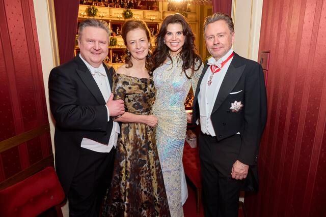 Wiens Bürgermeister Michael Ludwig und Frau Irmtraud, Leona König und Alexander Wrabetz. | Foto:  Starpix / picturedesk.com