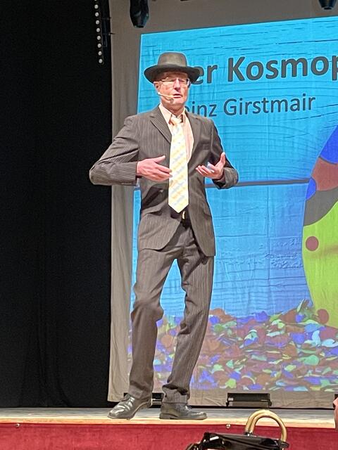 Kosmopolit Girstmair erklärt seine Sicht der Dinge. | Foto: Oblasser