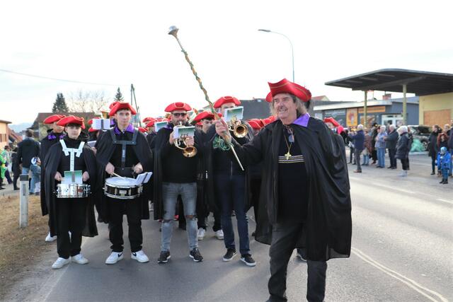 Für musikalische Stimmung sorgte die Musikkapelle Kalsdorf unter der Leitung von Shorty Kemmer. | Foto: Edith Ertl