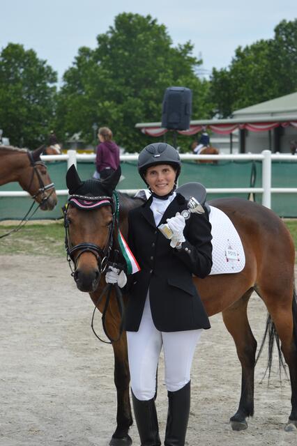 Früher nahm Karin auch an Turnieren teil, hier mit Shini am Turnier im Magna Racino. | Foto: Foto: Welkovits