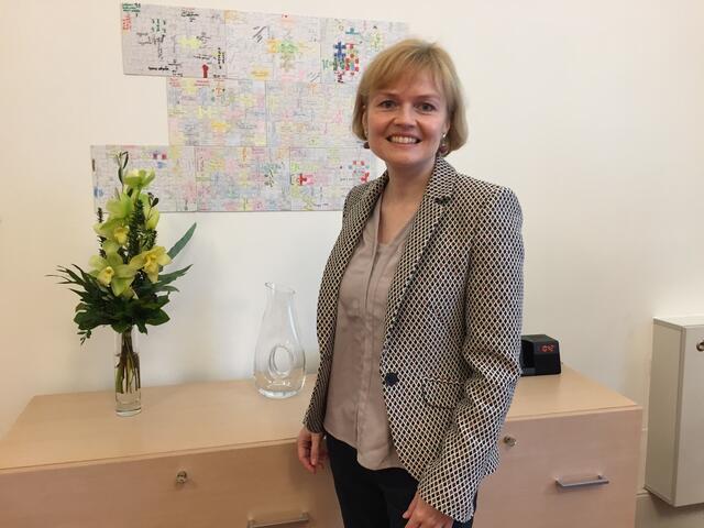 Bezirkschefin Silke Kobald lädt zur Sprechstunde.  | Foto: Gaugl