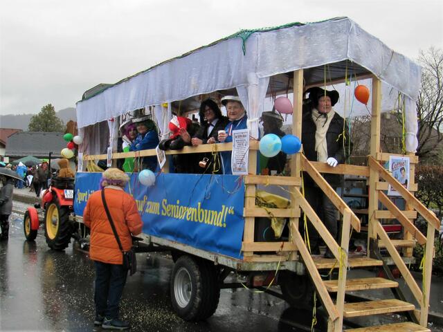 Faschingszug 2023 von Niederalm zum Dorfplatz Anif 