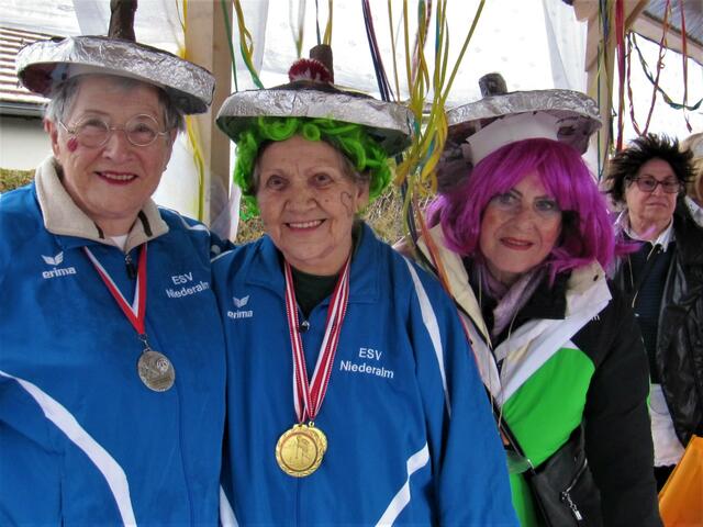 Faschingszug 2023 von Niederalm zum Dorfplatz Anif 