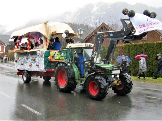 Faschingszug 2023 von Niederalm zum Dorfplatz Anif 