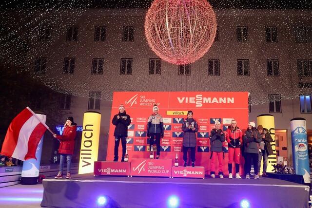 Im Dezember fand die Siegerehrung im Rahmen vom Damen-Weltcup im Stadtzentrum von Villach statt. | Foto: Stadt Villach