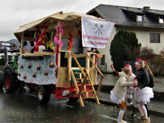 Faschingszug 2023 von Niederalm zum Dorfplatz Anif 