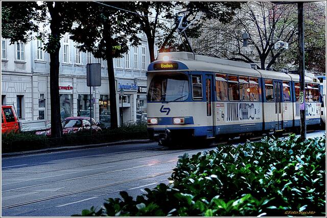 Im Zuge der Gleismodernisierung soll die Straße aufgebessert werden. | Foto: Heinrich Moser