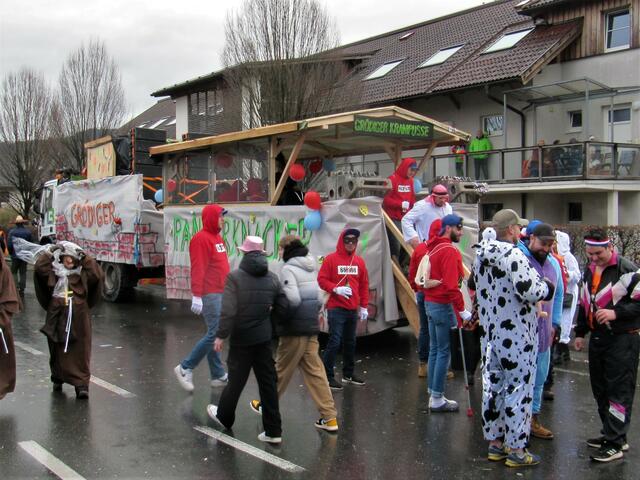 Faschingszug 2023 von Niederalm zum Dorfplatz Anif 