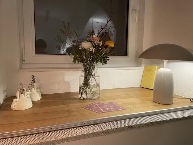 Das Studio ist mit viel Liebe zum Detail eingerichtet.  | Foto: Miriam Al Kafur