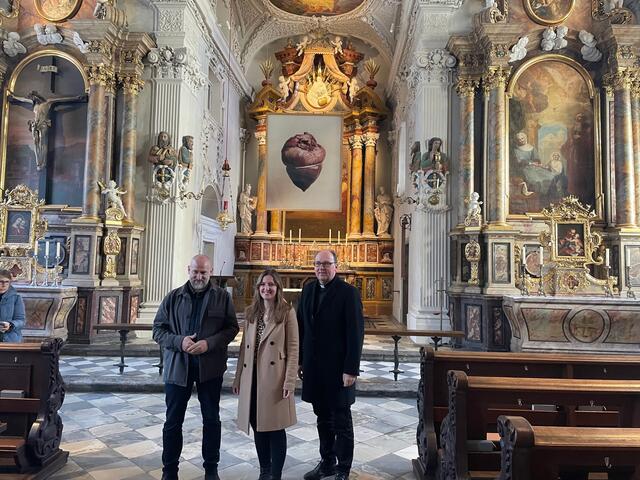 Peter Garmusch, Carina Mathoy, Pastoralassistentin und Bischof Hermann Glettler | Foto: BezirksBlätter