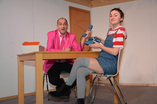 Die Theatergruppe Maria Rojach feiert mit „Er sucht SIE sucht ihn“ ein Bühnencomeback. | Foto: Theatergruppe Maria Rojach
