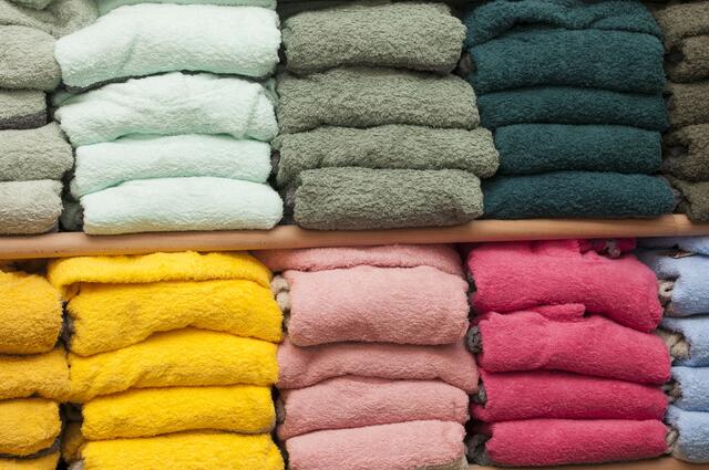 Viele bunte Farben bei Aponcho.  | Foto: Wolfgang Unger
