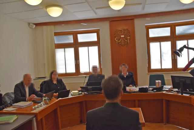 Im Bezirksgericht Tamsweg, musste sich am Mittwoch, den 22. Februar, ein Polizist wegen fahrlässiger Tötung verantworten. | Foto: Philip Steiner