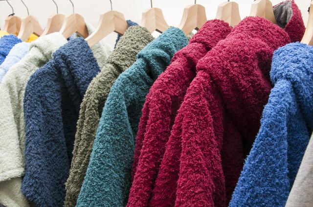 Viele bunte Farben bei Aponcho.  | Foto: Wolfgang Unger