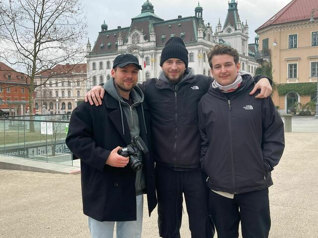 Dave, Ilija und Walter touren durch Klagenfurt und stellen die heimische Küche wie ihre versteckten Perlen vor. | Foto: Privat