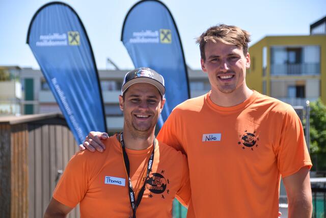 Thomas Dechel (links) ist Obmann des Vereins "Kidsmeetsports". | Foto: Elisabeth Führer/KidsmeetSports