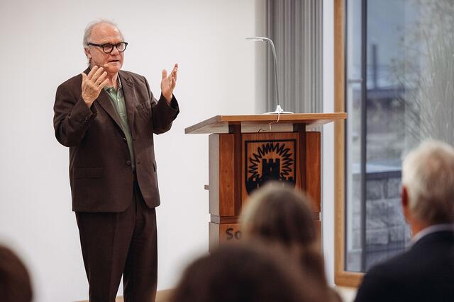 Autor Michael Köhlmeier hatte die Idee zum Literaricum Lech. | Foto: Literaricum Lech by Christoph Schöch