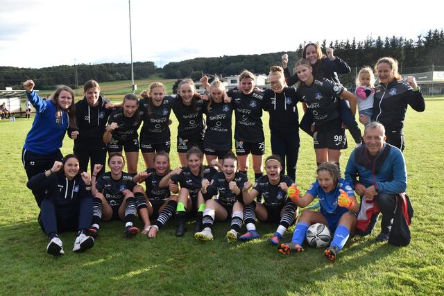 Erster Sieg der Meisterschaft fiel gleich als 11:0-Schützinnenfest für die 1b aus. | Foto: Michael Strini