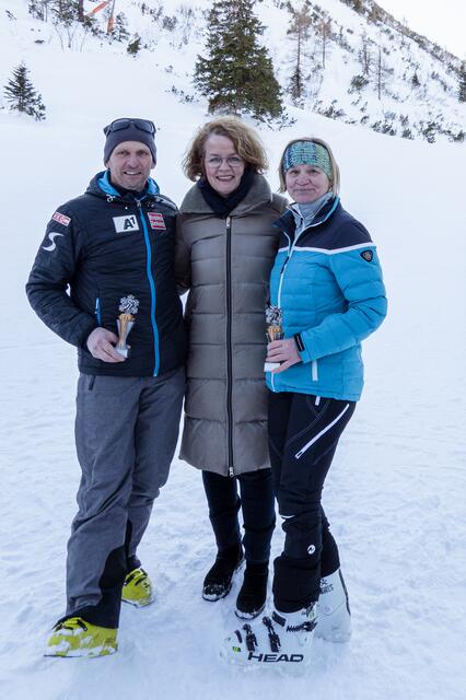 Landesmeister Heinz Schachinger, Senioren-Landesrätin Christiane Teschl-Hofmeister und Landesmeisterin Elfriede Spindelberger | Foto: Stibitzhofer