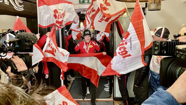 Rehrl kam als Erster zum Medaillenempfang.  | Foto: MeinBezirk.at
