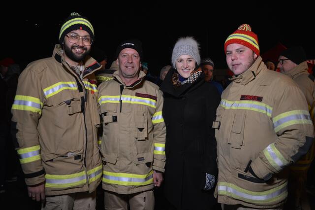 Simon Saurwein, Landesfeuerwehrkdt. Jakob Unterladstätter, LR Astrid Mair und Hermann Ladner (v.li.). | Foto: Siegele