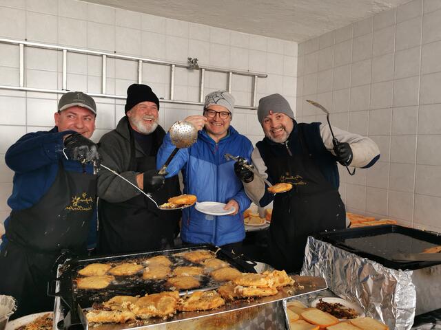 Beste Laune bei der Kaskiachl-Station in Perjen. | Foto: Siegele