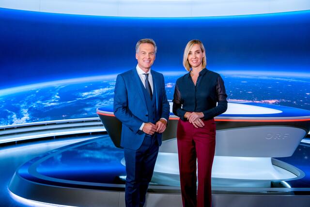 Die erste "ZIB" aus dem neuen Studio: Tarek Leitner und Nadja Bernhard meldeten sich am Samstag, dem 25. Februar, um 19:30 Uhr erstmals aus den neuen Räumlichkeiten.  | Foto: ORF/ Thomas Ramstorfer