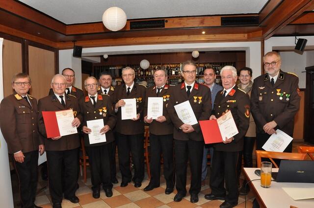 Die Feuerwehr Frankenburg hatte 2022 über 20.000 Einsatzstunden vorzuweisen | Foto: Freiwillige Feuerwehr Frankenburg