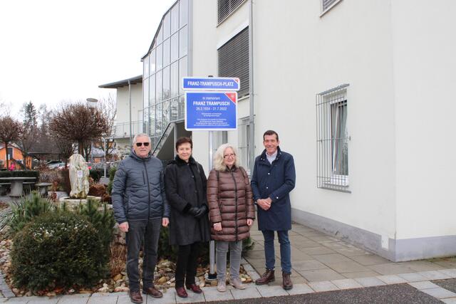 Vizebürgermeister Johann Ritter, Barbara Gross, Karin Trampusch und Bürgermeister Peter Stradner. | Foto: MG Wagna