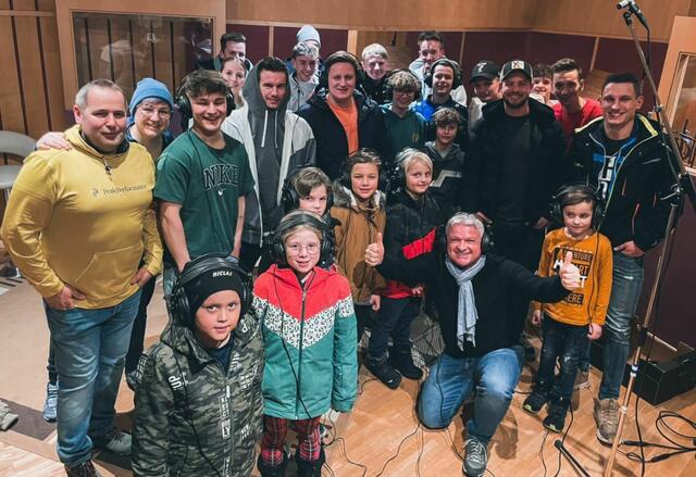 Die Spielgemeinschaft Oberes Mölltal hat ihre eigene Partyhymne.  | Foto: SPG Oberes Mölltal