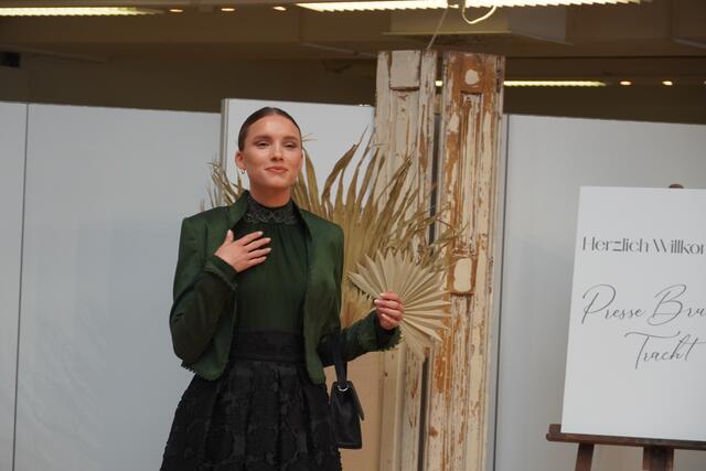 Die neueste Trachtenmode wurde präsentiert. | Foto: Emanuel Hasenauer