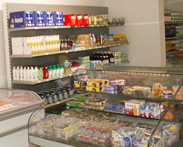 Im Sozialmarkt sollen Artikel des täglichen Bedarfs stark verbilligt angeboten werden. | Foto: Peter Seper