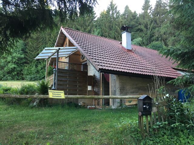 Dieses Häuschen steht im Grünland in Innernschlag. | Foto: BRS