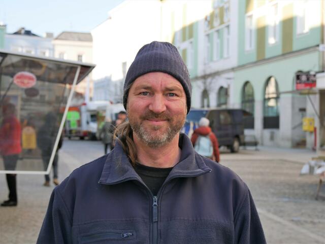 Wolfgang kauft gerne saisonal ein. | Foto: LAURA PUTZ