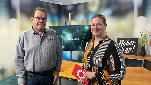 Mit Astrologe Wilfried Wailandt und Moderatorin Sandra Schütz auf Sternenreise im März. | Foto: Näher dran an den Sternen