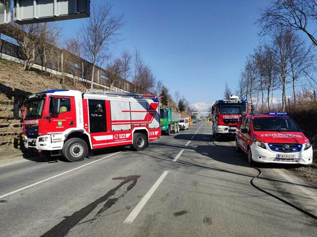 Die Feuerwehren aus Maishofen und Zell am See waren im Einsatz. | Foto: FF Maishofen