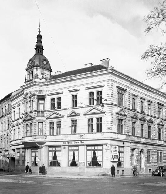 Das Caféhaus blieb bis in die 1980er-Jahre, bevor es dem Kaffeehaussterben zum Opfer fiel. | Foto: Archiv der Stadt Linz