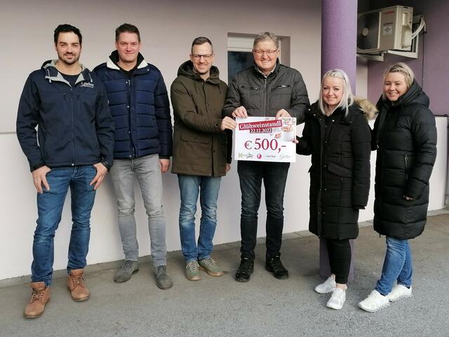 Die Wieser Betriebe netWERKER Mediahaus und der Frisörsalon KammIN haben im Advent für den Soziafonds der Marktgemeinde Eibiswald gesammelt. | Foto: Waltl