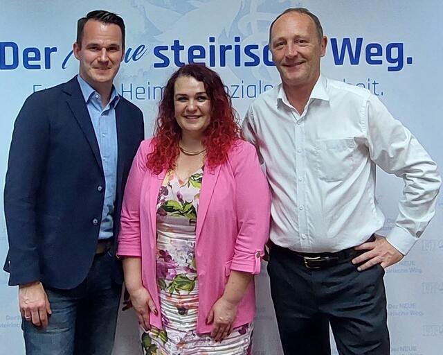 Als die Grazer FPÖ noch "eins" war: Landtagsabgeordneter Stefan Hermann, Claudia Schönbacher und Axel Kasseger im Mai 2022. | Foto: FPÖ-Stmk/Wiesenhofer