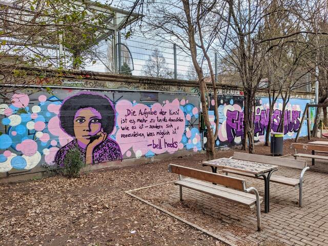 So schaut das ganze Graffiti im Schönbornpark aus.  | Foto: Grüne Josefstadt