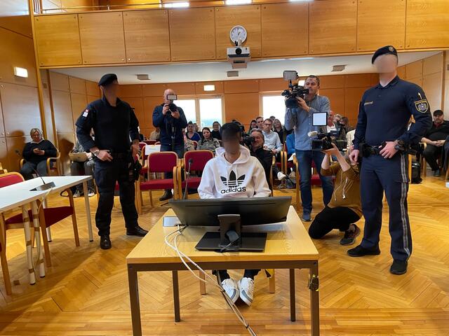 Der erste Halloween-Prozess fand unter enormem Medieninteresse statt. | Foto: BRS