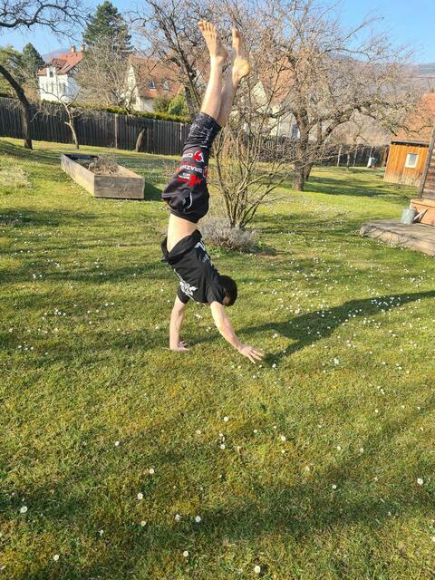 Ich mache viel Sport in der Natur und achte auf ausgewogene Ernährung in Kombination mit Nahrungsergenzungsmittel. Moritz Jany, Rossatz 