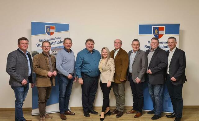 Johannes Zuser (Hürm), Günther Pfeiffer (Texingtal), Manfred Roitner (Kilb), Leopold Gruber-Doberer (Ruprechtshofen), Silke Dammerer, Johannes Scherndl (Ruprechtshofen), Leopold Lienbacher (Kirnberg), Werner Nolz (Bischofstetten). Martin Leonhardsberger (Mank)

Nicht am Bild: Hans-Jürgen Resel (St. Leonhard/Forst) | Foto: Marktgemeinde Ruprechtshofen
