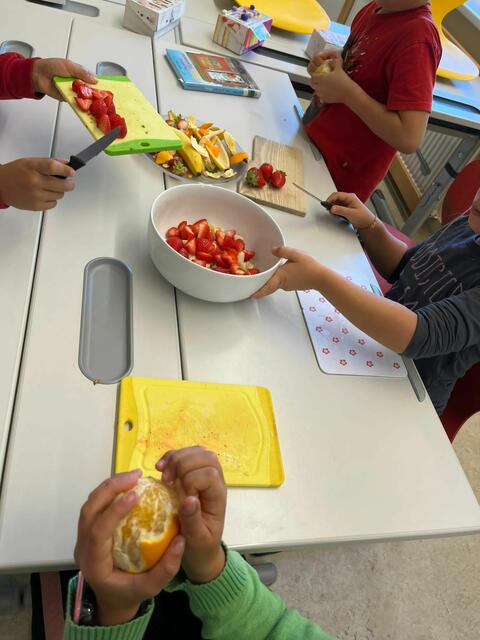 Um die Bedürfnisse und Wünsche der Kinder bestmöglich im neuen Mittagstisch mitzudenken, wurden sie aktiv bei der Ideenfindung mit eingebunden. | Foto: Daniela Pfurtscheller