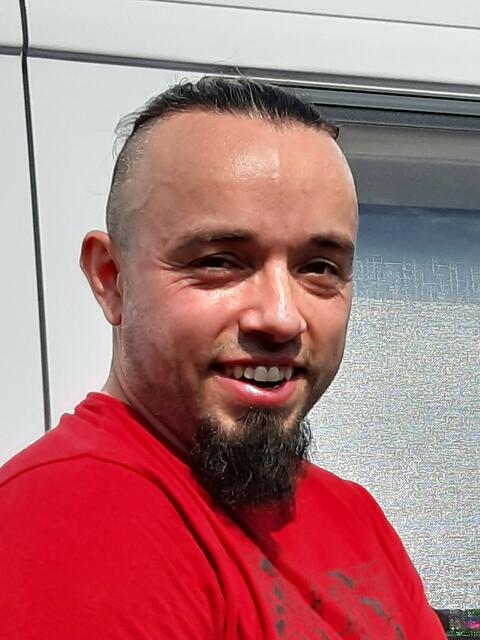 Vermieter Alexander Barbalonga bietet die Räumlichkeiten der Praxis Auenweg an. | Foto: Praxis Auenweg