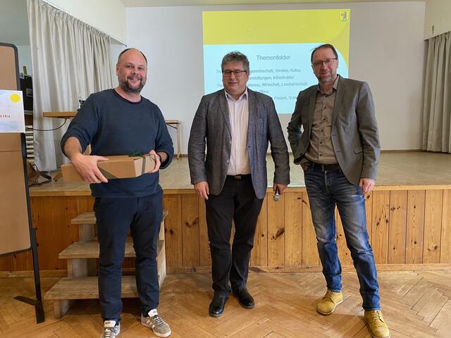 Arch. Johannes Mitterdorfer, Bgm. Dullnig Manfred, Vzbgm. Sommer Peter | Foto: Raum|Schmiede